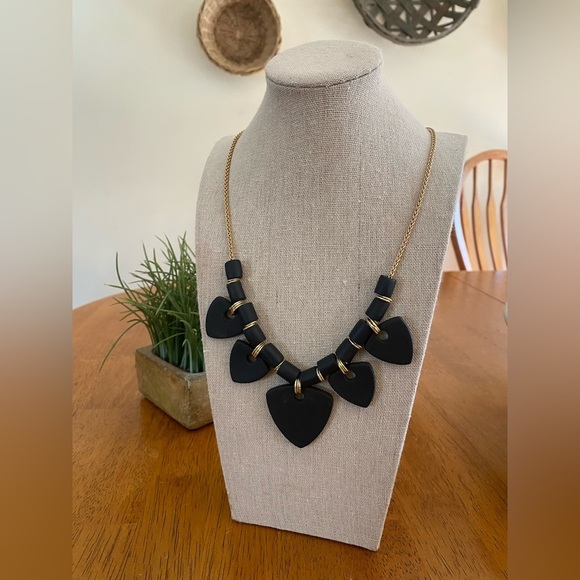 Handmade/Hand crafted polymer Clay statement necklace in black - Picture 5 of 6